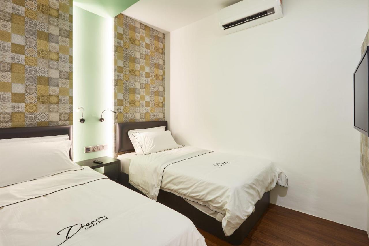 Dream Luxury Hotel Muar Exterior foto